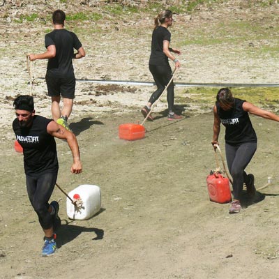 Carrera de obstáculos Maori race